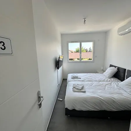 Apartment House 40 With 5 Bedrooms Lechaffardcom