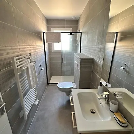 House 40 With 5 Bedrooms Lechaffardcom