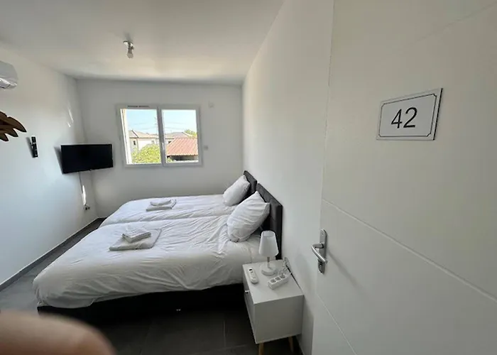 House 40 With 5 Bedrooms Lechaffardcom Апартаменты